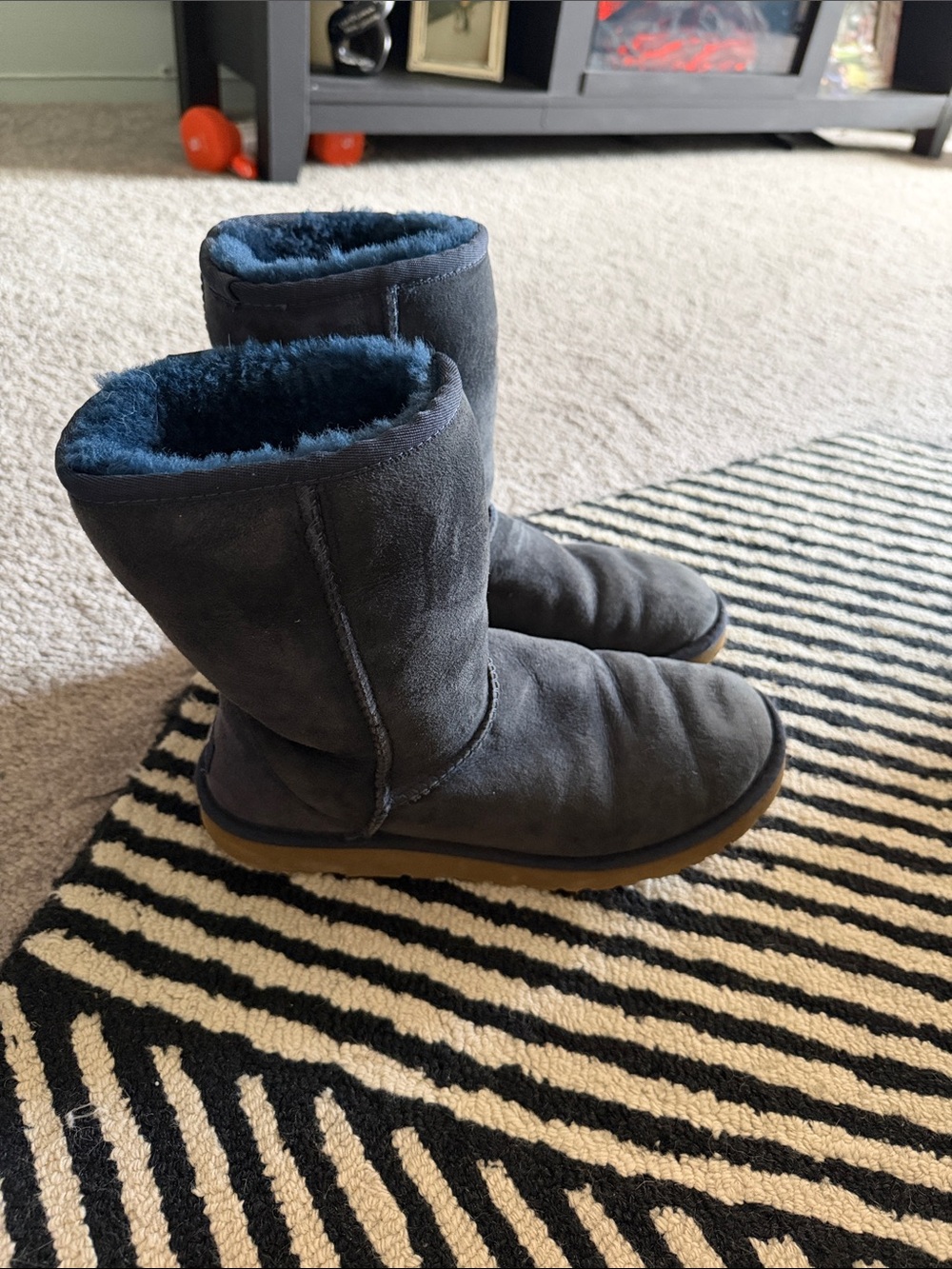 Classic Women's Shearling uggs- navy